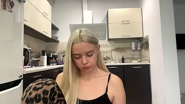 NakitaSavelyn Live XXX chat