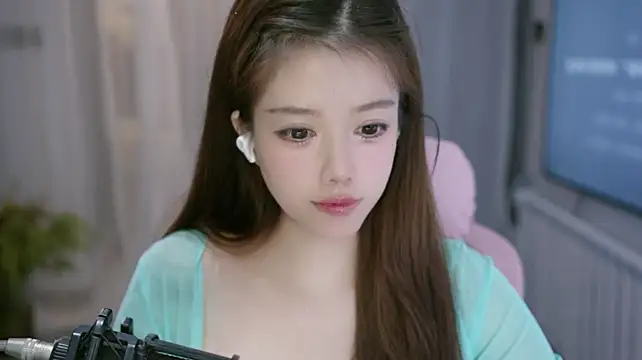 Cecily2のライブXXXチャット