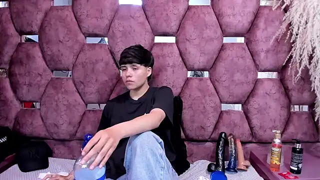 Chat +18 de Bruno_Cruzz ao vivo