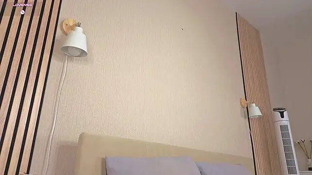 MiraNoxien Live XXX chat