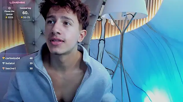 Santi_Williams' Live XXX Chat