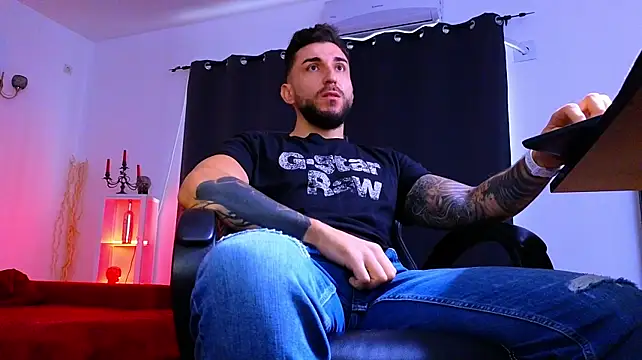 Chat +18 de MightyAaron66 ao vivo