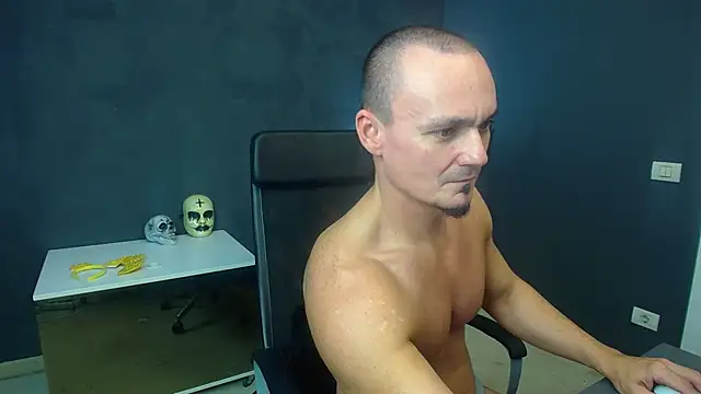 KaelSage Chat XXX in diretta
