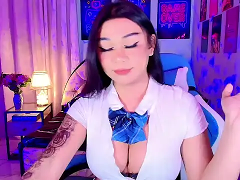 دردشة SexxyTsLoverr الجنسية المباشرة