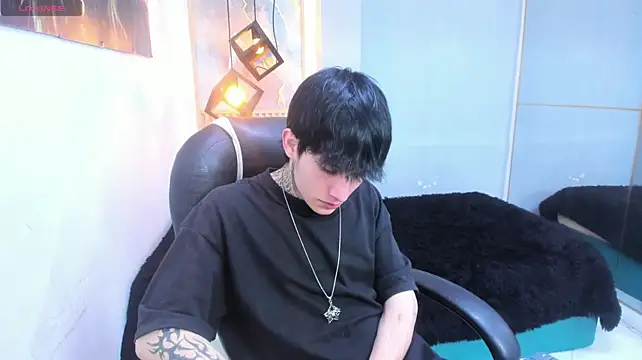 XXX chat uživo modela Cry_thereal