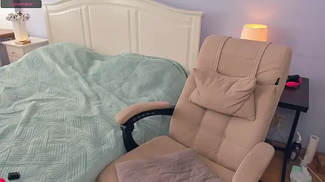 LavenderMitten's Live XXX Chat