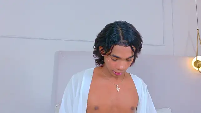 XXX chat uživo modela AlanCuute