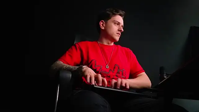 Živý XXX chat FelixStarkk