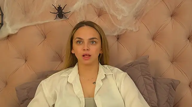 AnitaVenture's Live XXX Chat
