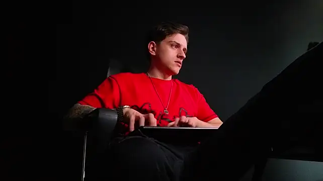 FelixStarkk – Naživo XXX chat