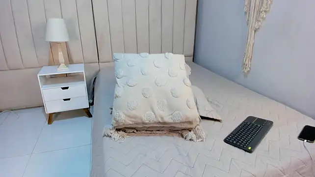 JustPhantom Chat XXX live