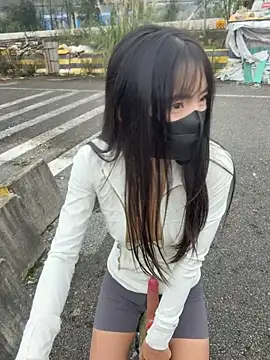 xiao-Lin's Live XXX Chat
