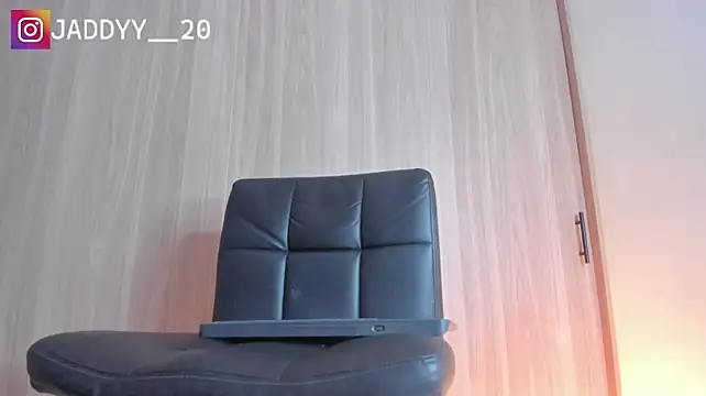 Jaddyy__ 现场XXX聊天