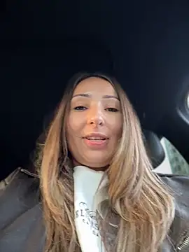 Wonder_Kari – Naživo XXX chat