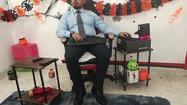 Онлайн чат XXX KalethBigDick