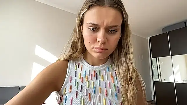 IreneDousayn Live XXX chat