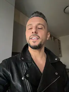 Chat XXX ao vivo de InsaneMattt