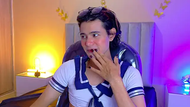 Derek_Sinn Live XXX-Chat