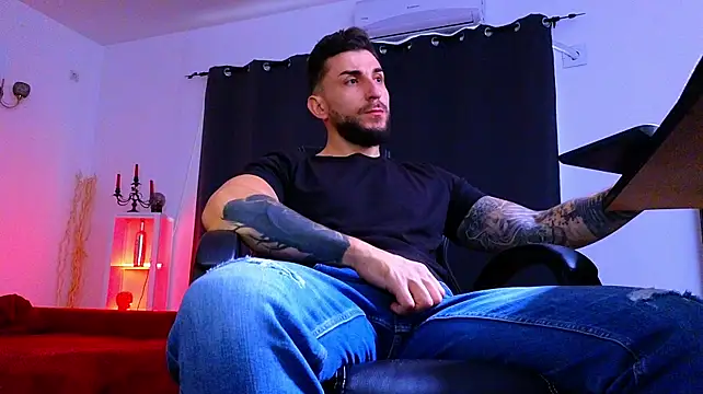 MightyAaron66 – Live XXX-chat