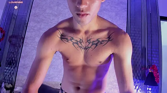 JaredTorres_ élő XXX-chatje