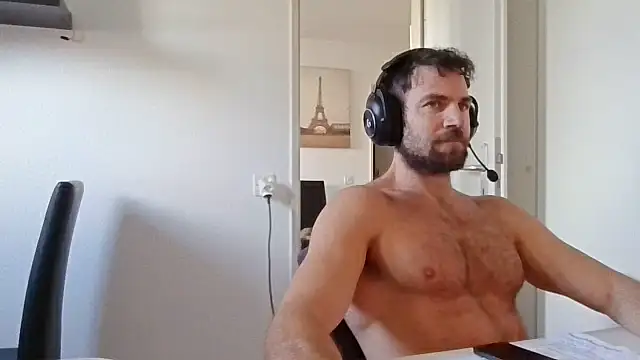 alpha-hunk Adlı Modelin Canlı XXX Sohbeti