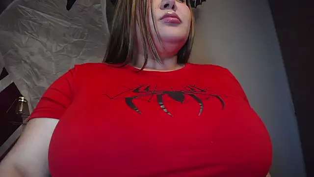 Penelope_Tits 即時 XXX 聊天