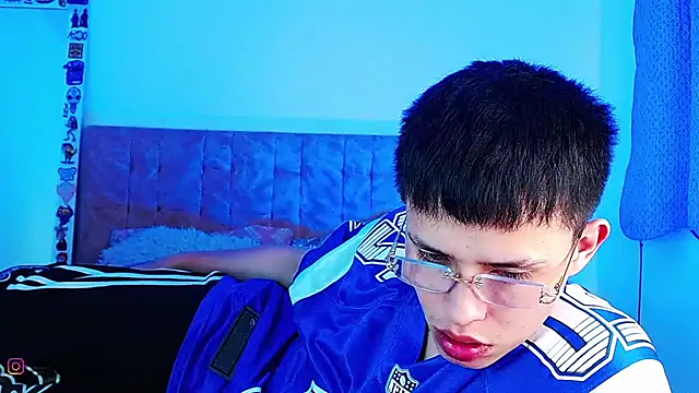 _justinmoon2 লাইভ XXX চ্যাট