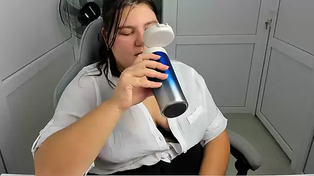 Chat XXX en directo de PhoenixFly