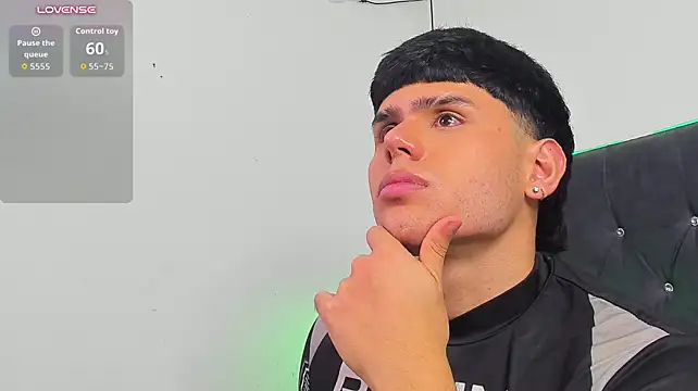 XXX chat uživo modela Nathaniel_Park