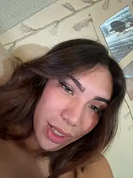 SideChick_Bunny Chat XXX in diretta