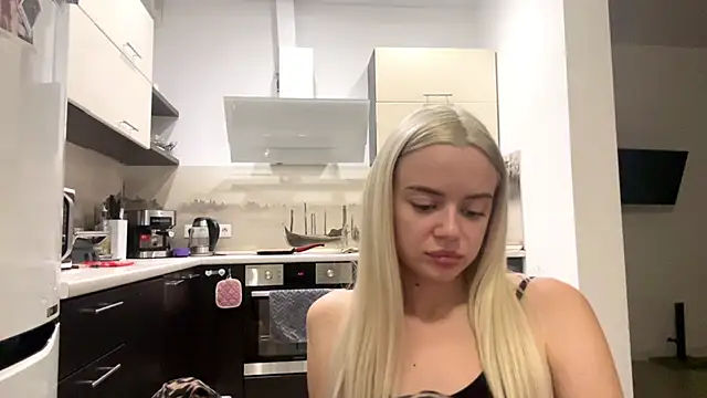 NakitaSavelyn Live XXX chat