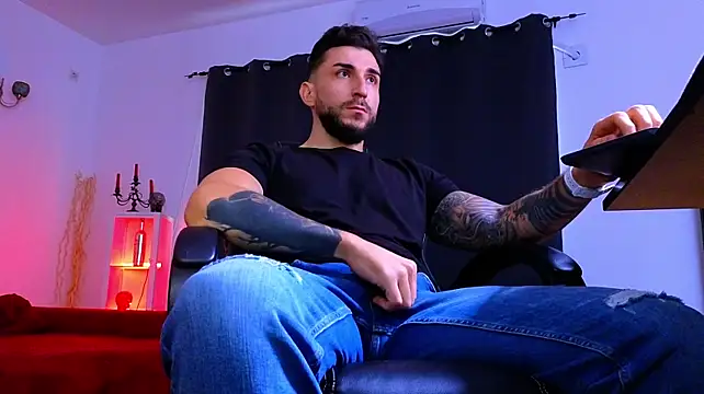 MightyAaron66 Chat XXX in diretta