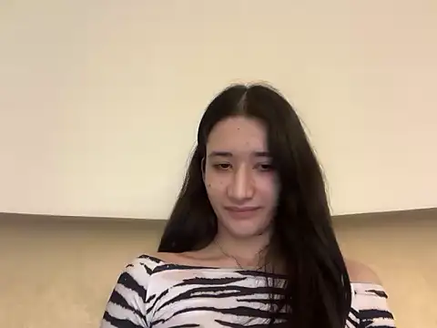 XXX chat uživo modela Lorenavia