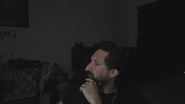 DevilPup75_ live XXX chat