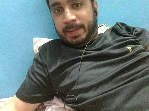 Precumboner Live XXX Chat
