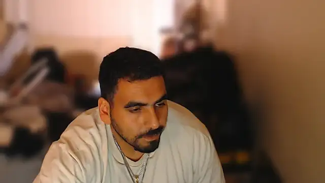 100J Chat XXX live