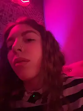 Lolya_ Chat XXX live