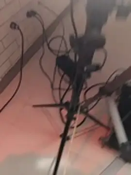Chat +18 de MaeveKuro ao vivo