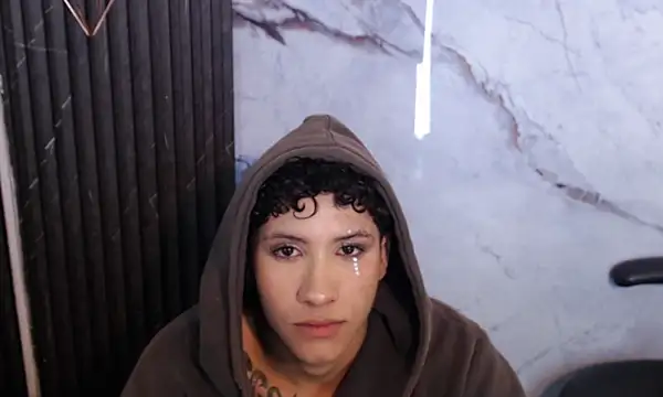 Luisp18_ Live XXX-chat