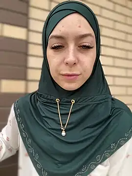 LynaFrost Adlı Modelin Canlı XXX Sohbeti