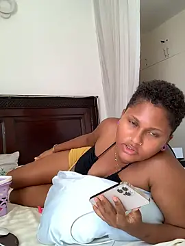 madelltheebony Live XXX-Chat