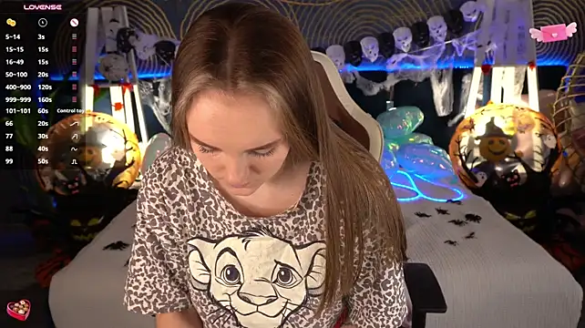 Živý XXX chat FoxyShy