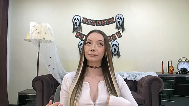 MilyBily XXX чат на живо