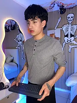 Filiph_Sterliing 라이브 XXX 채팅