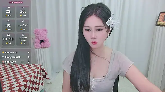 Emily-666's Live XXX Chat