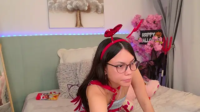 Zuzuliks' Live XXX Chat