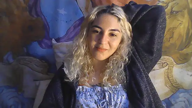 Chat +18 de Apofenia ao vivo