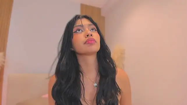 Chat XXX en directo de ayla_lux