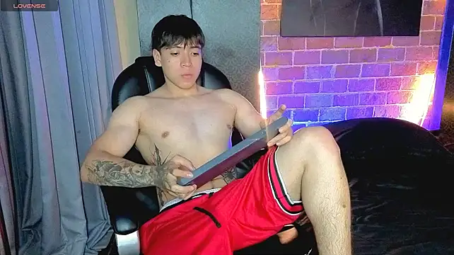 RomanKanne1's Live XXX Chat