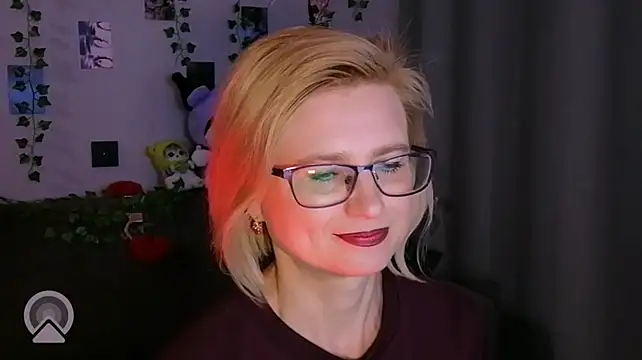 Živý XXX chat Helen_birdd